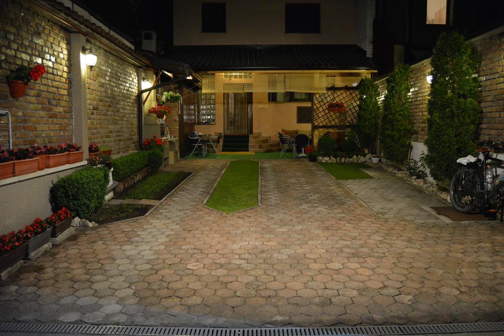 Hostel Denal Sarajevo Ngoại thất bức ảnh